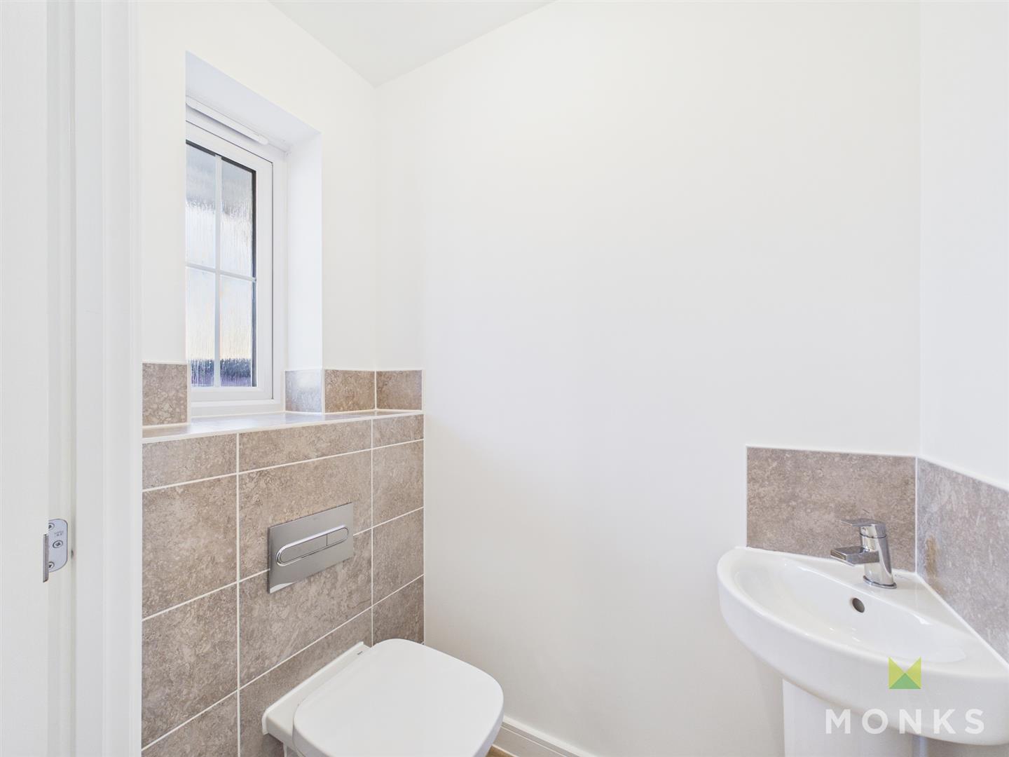 16 Eardley Close Copthorne Road, Shrewsbury, SY3 8FB For Sale